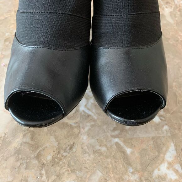 Adrianne Vittadini black open toe ankle booties, good condition, size 8.5 - Picture 6 of 8